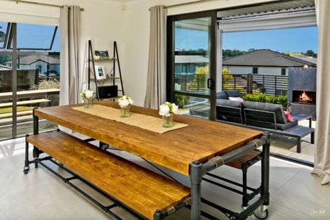 Photo of property in 88 Mackay Drive, Greenhithe, Auckland, 0632