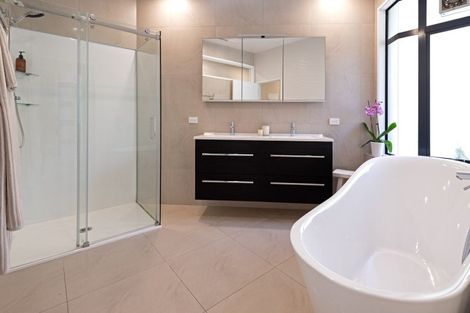 Photo of property in 9 Manor Park, Sunnyhills, Auckland, 2010