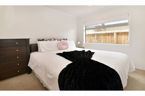 Photo of property in 43b Doment Crescent, Orewa, 0931