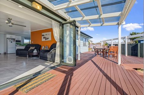 Photo of property in 10 Alpha Avenue, Coastlands, Whakatane, 3120