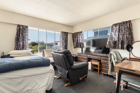 Photo of property in 131a Oceanview Road, Mount Maunganui, 3116
