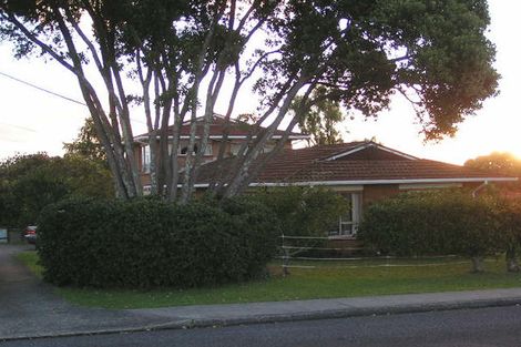 Photo of property in 2/39 Francis Street, Hauraki, Auckland, 0622