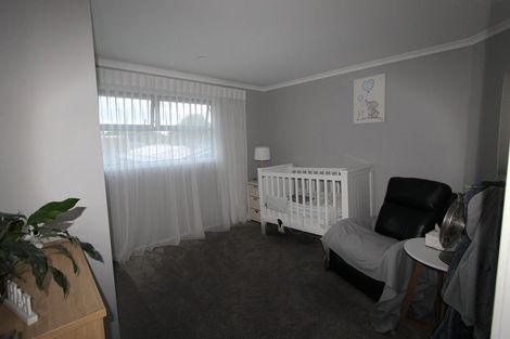 Photo of property in 22 Smith Street, Lepperton, New Plymouth, 4373