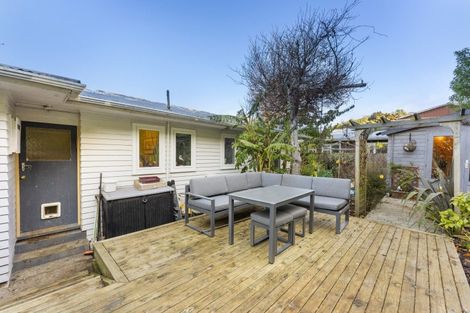 Photo of property in 24 Acacia Avenue, Maungaraki, Lower Hutt, 5010