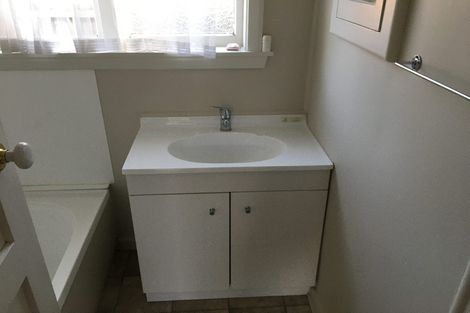 Photo of property in 11 Woodgrove Avenue, North New Brighton, Christchurch, 8083