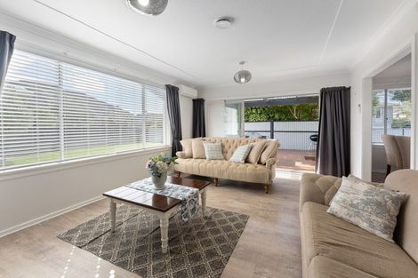 Photo of property in 25 Montana Road, Totara Park, Upper Hutt, 5018