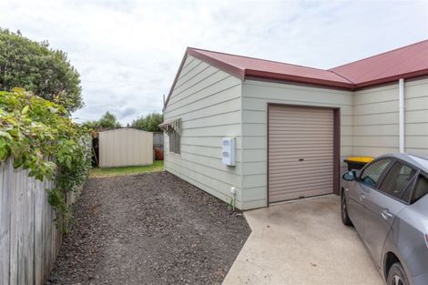 Photo of property in 15 Cholmondeley Crescent, Whitianga, 3510