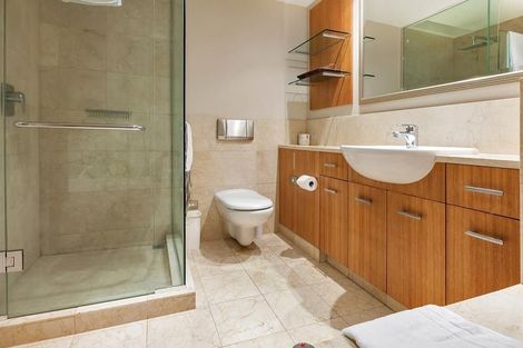 Photo of property in The Metropolis Apartments, 2410/1 Courthouse Lane, Auckland Central, Auckland, 1010