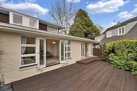 Photo of property in 2/2a Medbury Terrace, Fendalton, Christchurch, 8041