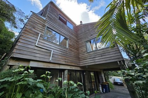 Photo of property in 50 Sunnyhaven Avenue, Beach Haven, Auckland, 0626