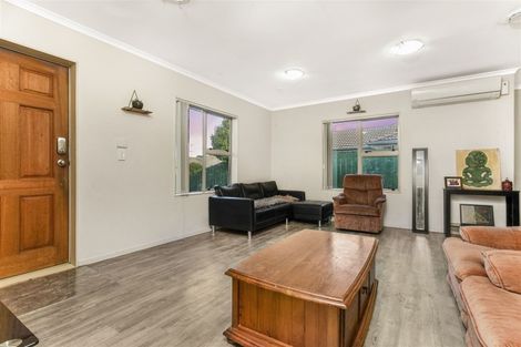Photo of property in 7 Peng Place, Mangere Bridge, Auckland, 2022