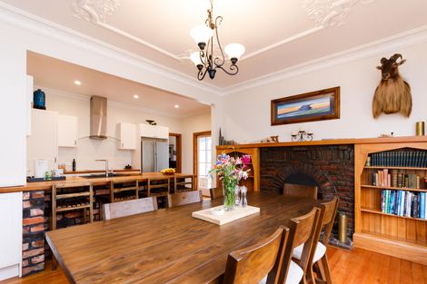 Photo of property in 24 Miro Street, Takaro, Palmerston North, 4410