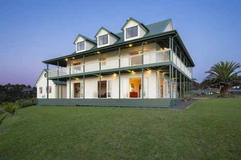 Photo of property in 246 Hills Road, Raglan, 3295