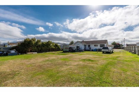 Photo of property in 15 Moorhouse Street, Waimate, 7924