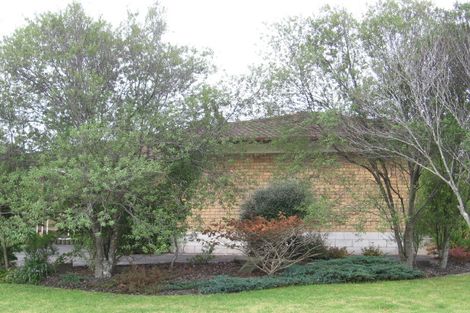 Photo of property in 2 Papatahi Place, Henderson, Auckland, 0610