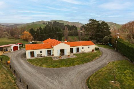 Photo of property in 140 Mackenzie Road, Kahuranaki, Havelock North, 4295