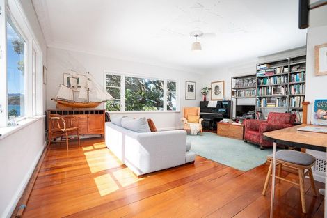 Photo of property in 189 Breaker Bay Road, Breaker Bay, Wellington, 6022