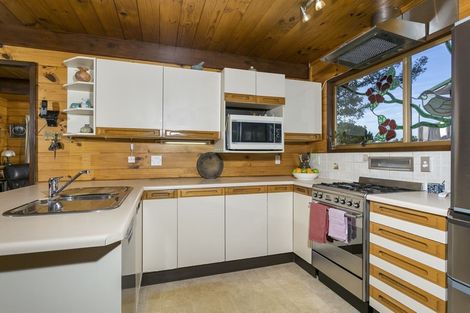 Photo of property in 36 Awaruku Road, Torbay, Auckland, 0630