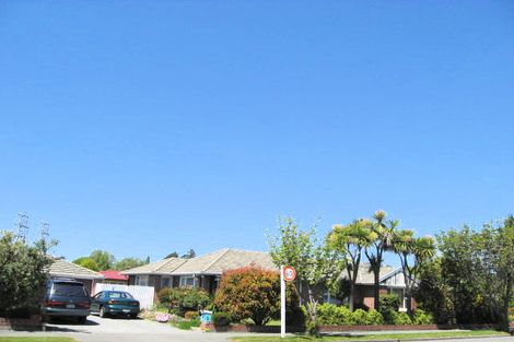 Photo of property in 2/179 Kendal Avenue, Burnside, Christchurch, 8053