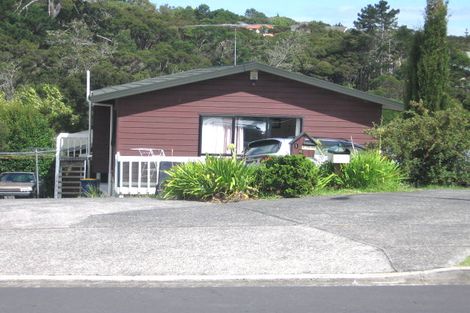 Photo of property in 2/6 Fernlea Rise, Bayview, Auckland, 0629