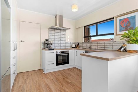 Photo of property in 7 Moorea Place, Mount Maunganui, 3116