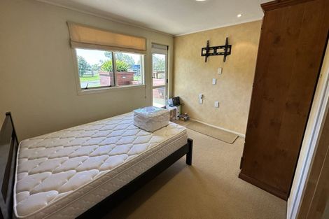 Photo of property in 35 Monument Road, Clevedon, Papakura, 2582