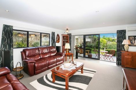 Photo of property in 6 Manuka Place, Whalers Gate, New Plymouth, 4310