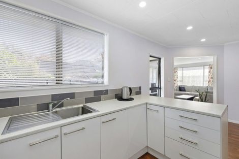 Photo of property in 2/12 Garnet Grove, Birchville, Upper Hutt, 5018