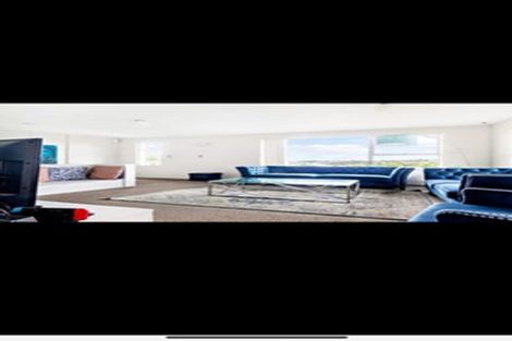 Photo of property in 16 Glenbervie Crescent, Massey, Auckland, 0614