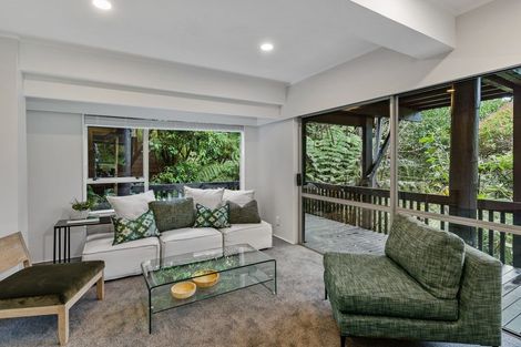 Photo of property in 2/225 Beach Haven Road, Beach Haven, Auckland, 0626