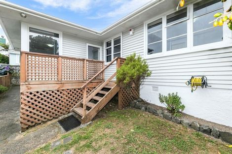 Photo of property in 61 Salford Street, Newlands, Wellington, 6037
