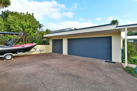 Photo of property in 59 Pacific Parade, Army Bay, Whangaparaoa, 0930