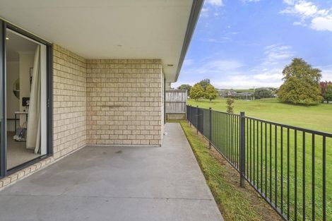 Photo of property in 26 Richardson Road, Omokoroa, 3114