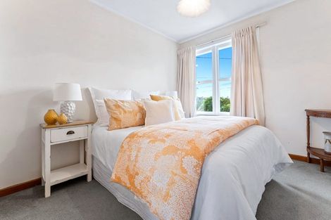 Photo of property in 1/108 Forrest Hill Road, Forrest Hill, Auckland, 0620