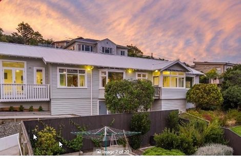 Photo of property in 102 The Parade, Island Bay, Wellington, 6023