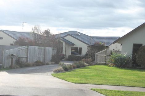 Photo of property in 42 Cranbrook Place, Rototuna North, Hamilton, 3210