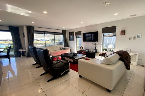 Photo of property in 53 Ludlow Drive, Huntingdon, Ashburton, 7774