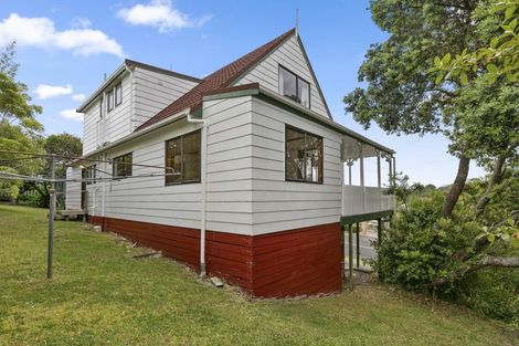 Photo of property in 1 Francis Curtis Avenue, Blockhouse Bay, Auckland, 0600