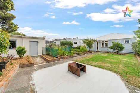 Photo of property in 9 East Street, Petone, Lower Hutt, 5012