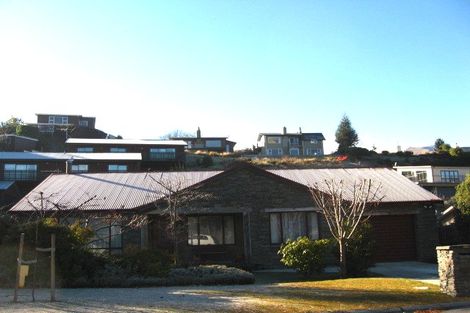 Photo of property in 5 Mcdonnell Road, Arrowtown, 9302