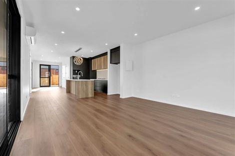 Photo of property in 16 Waimarie Drive, Karaka, 2578