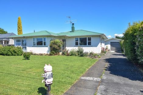 Photo of property in 10-12 Mckenzie Terrace, Carterton, 5713