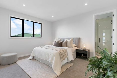 Photo of property in 9a Kowhai Street, Tawa, Wellington, 5028