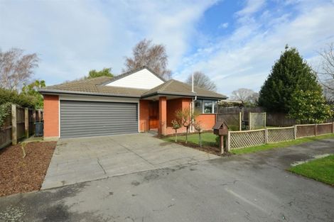 Photo of property in 2/39 Greenock Street, Redwood, Christchurch, 8051