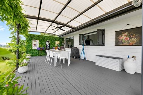 Photo of property in 15 State Highway 5, Tirau, 3410