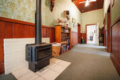 Photo of property in 375 Rangatira Road, Hunterville, 4786