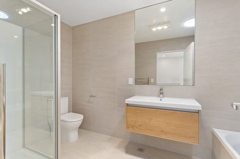 Photo of property in 34 Viridian Avenue, Rosehill, Papakura, 2113