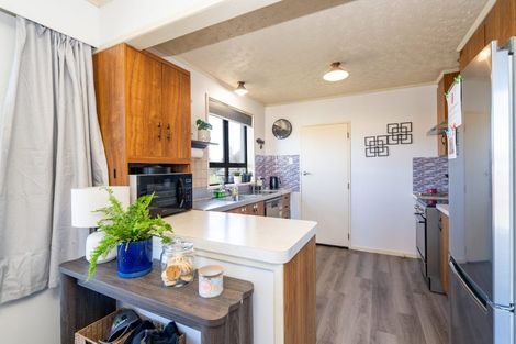 Photo of property in 9 Russell Esplanade, Otautau, 9610