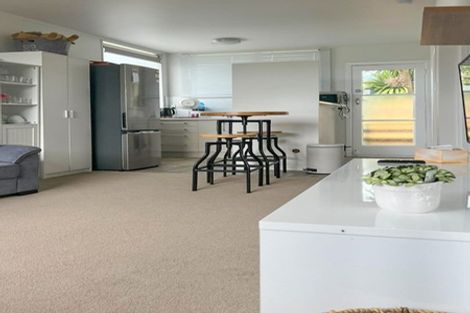 Photo of property in 1/49 Simkin Avenue, St Johns, Auckland, 1072