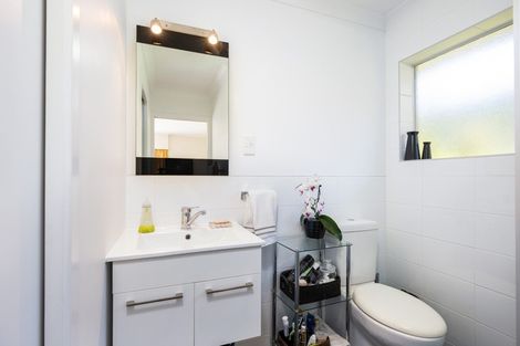 Photo of property in 172a Mangorei Road, Merrilands, New Plymouth, 4312